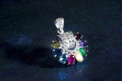 璀璨華章——珠寶的魅力與象征